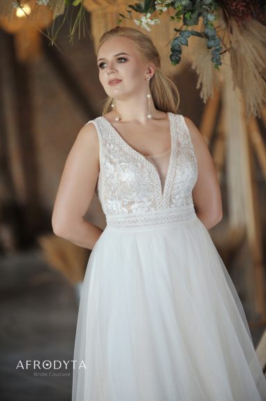 Curvy-Brautkleid