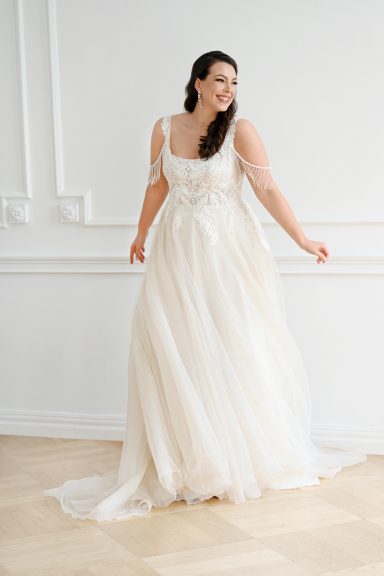 Curvy-Brautkleid