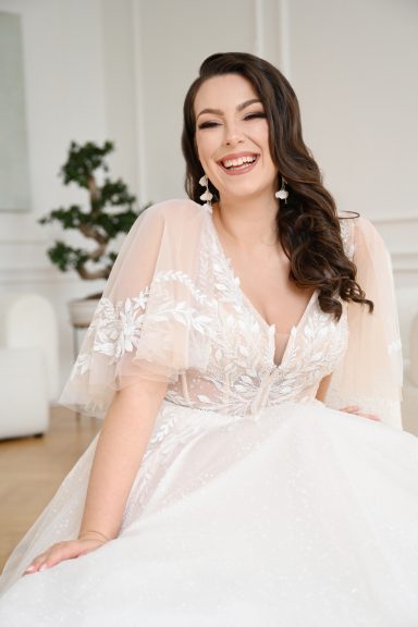 Curvy-Brautkleid
