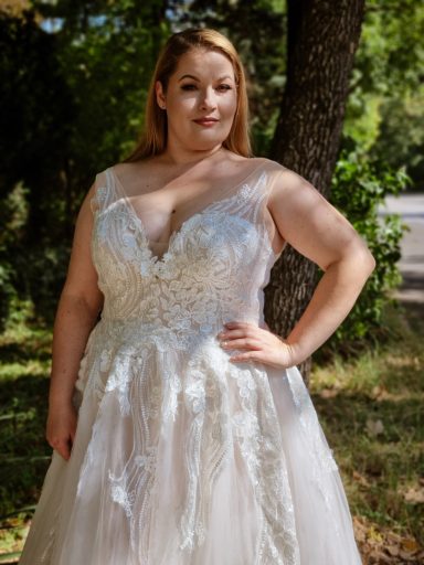 Curvy-Brautkleid