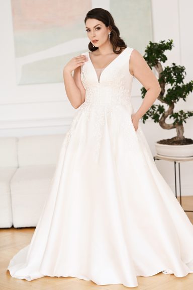 Curvy-Brautkleid